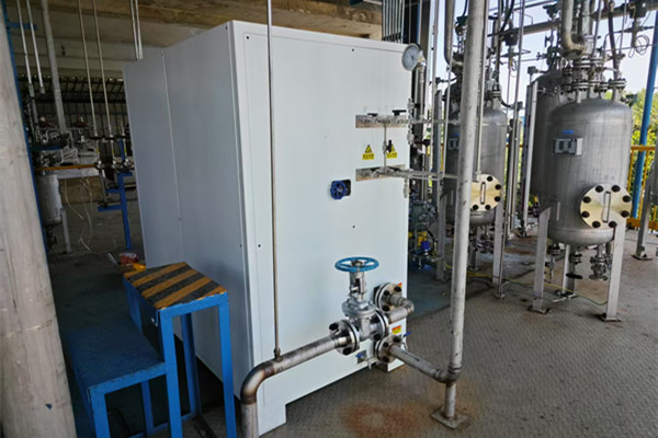 國(guó)內(nèi)某石化公司定制防爆制冷控溫系統(tǒng)與高低溫試驗(yàn)箱助力高危環(huán)境實(shí)現(xiàn)精準(zhǔn)集成化控溫